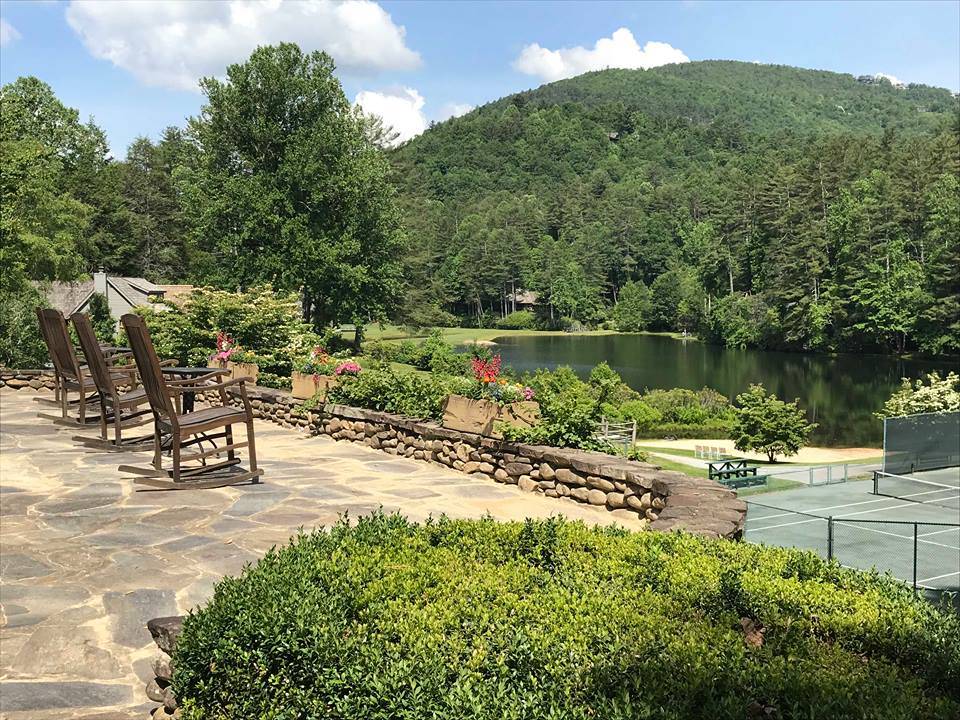 Cedar Creek Club | restaurant | 42 Racquet Club Dr, Cashiers, NC 28717, USA | 8287439380 OR +1 828-743-9380