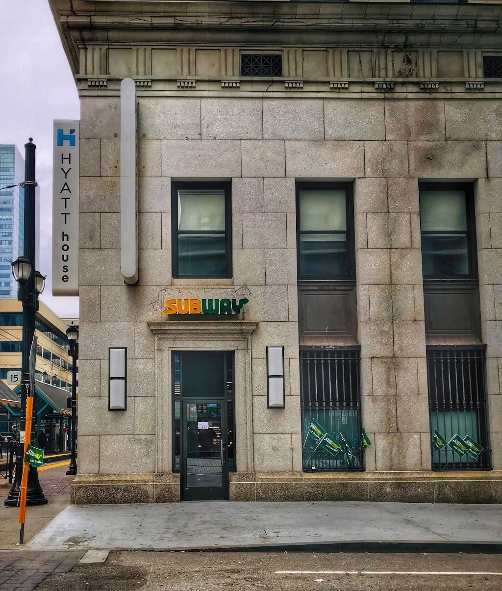 Subway Restaurants | restaurant | One Exchange Pl, Jersey City, NJ 07302, USA | 2013332988 OR +1 201-333-2988