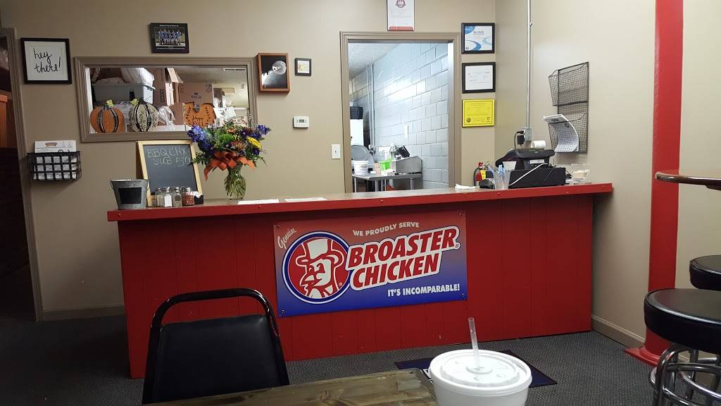 Redbones Pizza & Chicken Co., LLC | restaurant | 16 E Main St, Knightstown, IN 46148, USA | 7653455840 OR +1 765-345-5840