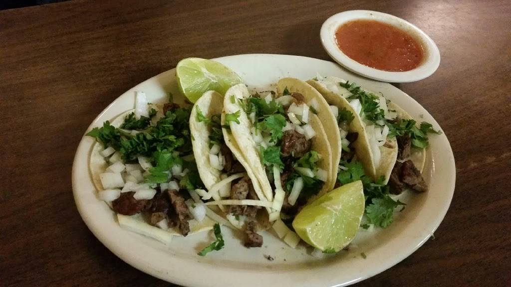 Diaz Tex-Mex Restaurant | restaurant | 140 W Main St, Itasca, TX 76055, USA | 2546879987 OR +1 254-687-9987