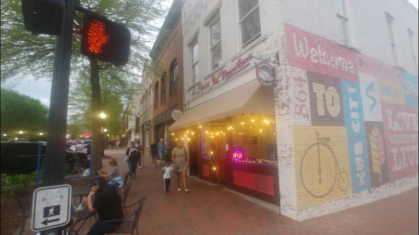 Le Spice Downtown | restaurant | 155 W Main St, Spartanburg, SC 29306, USA | 8645865008 OR +1 864-586-5008