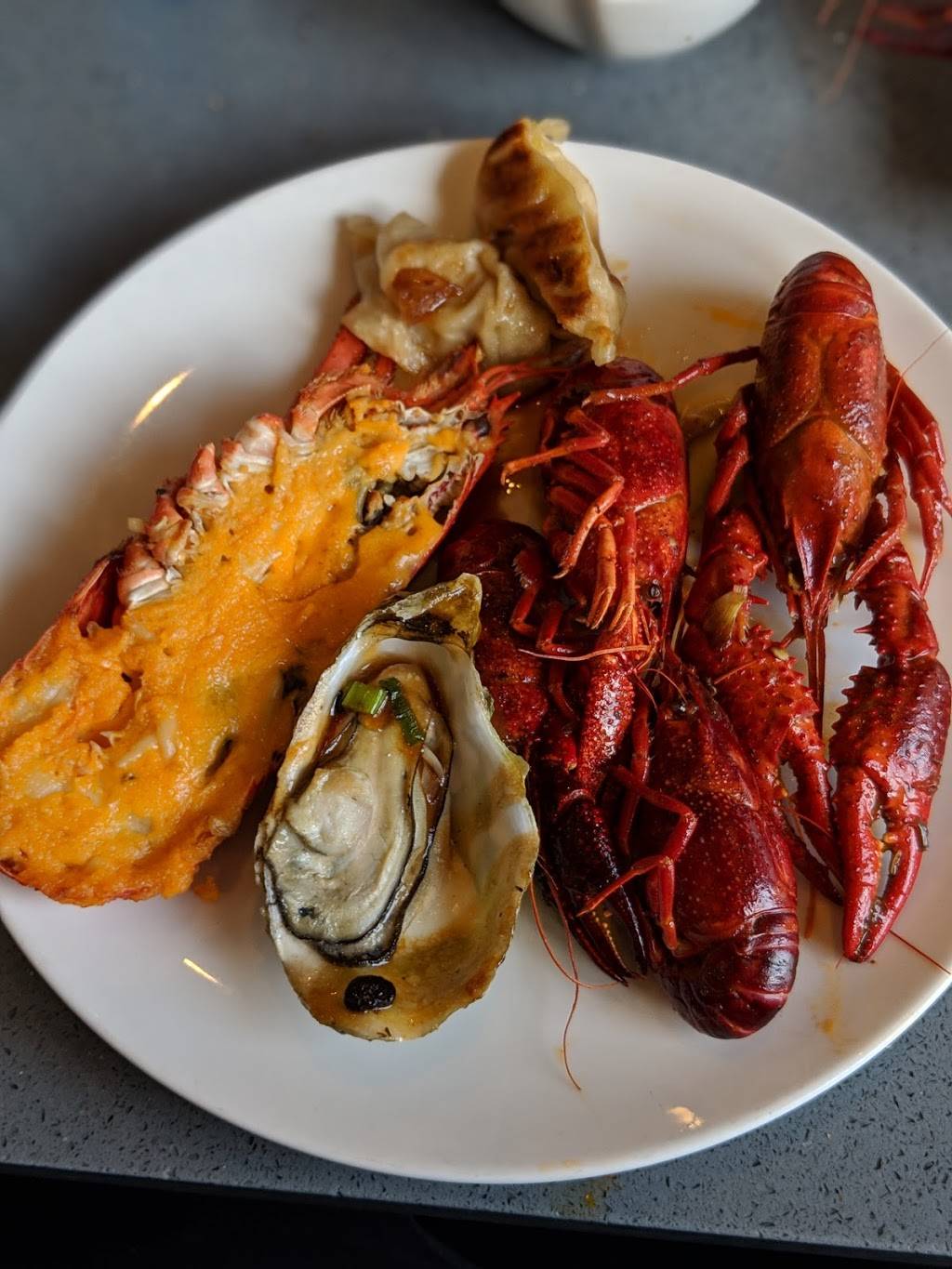 The Luxe Buffet - Seafood & Grill | restaurant | 701 N Milliken Ave, Ontario, CA 91764, USA | 9099486886 OR +1 909-948-6886