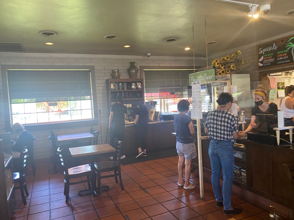 Ellies Mutt Hut & Vegetarian | cafe | 732 S State St, Ukiah, CA 95482, USA | 7074685376 OR +1 707-468-5376