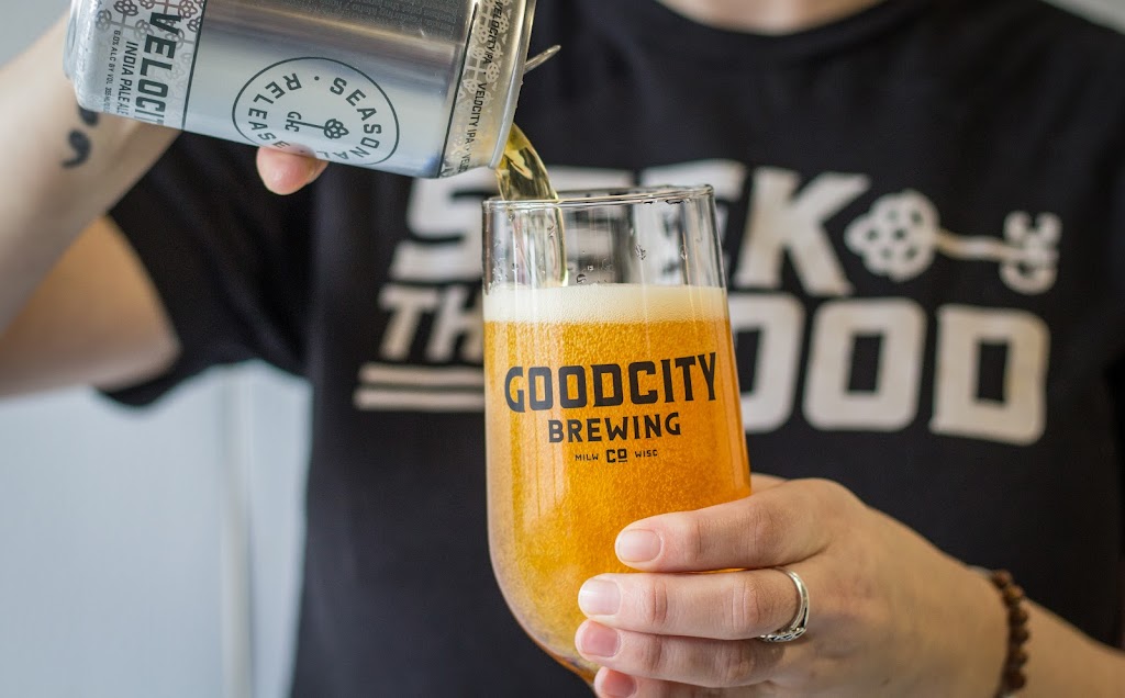 Good City Brewing | restaurant | 2108 N Farwell Ave, Milwaukee, WI 53202, USA | 4145394343 OR +1 414-539-4343
