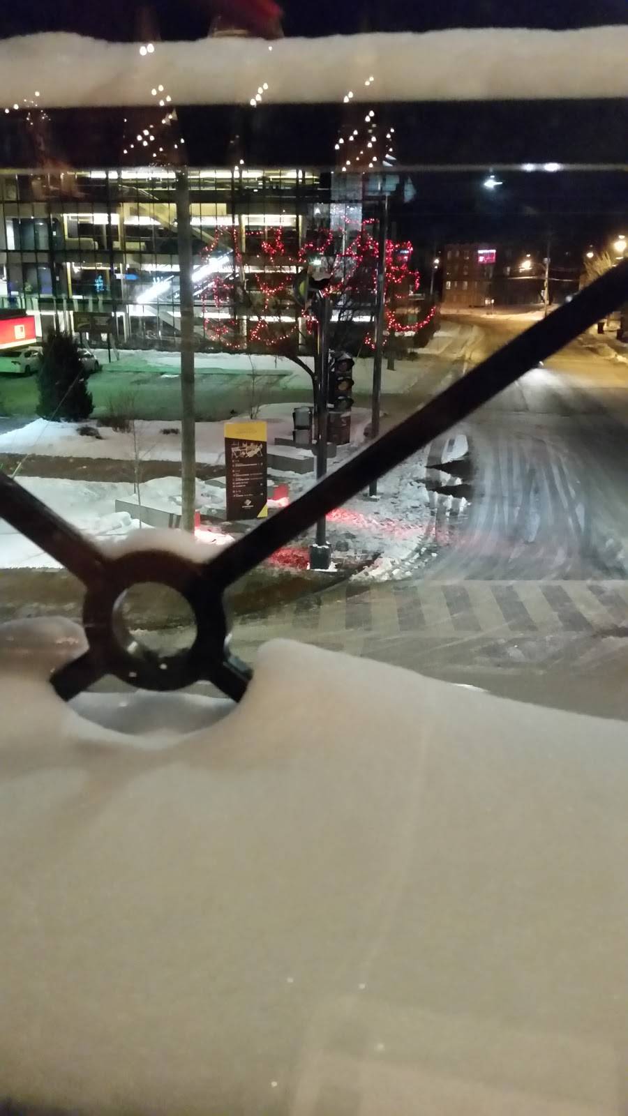 lOlive Rouge | restaurant | 193 Rue Notre Dame E Suite 200, Victoriaville, QC G6P 3Z8, Canada | 8197954492 OR +1 819-795-4492