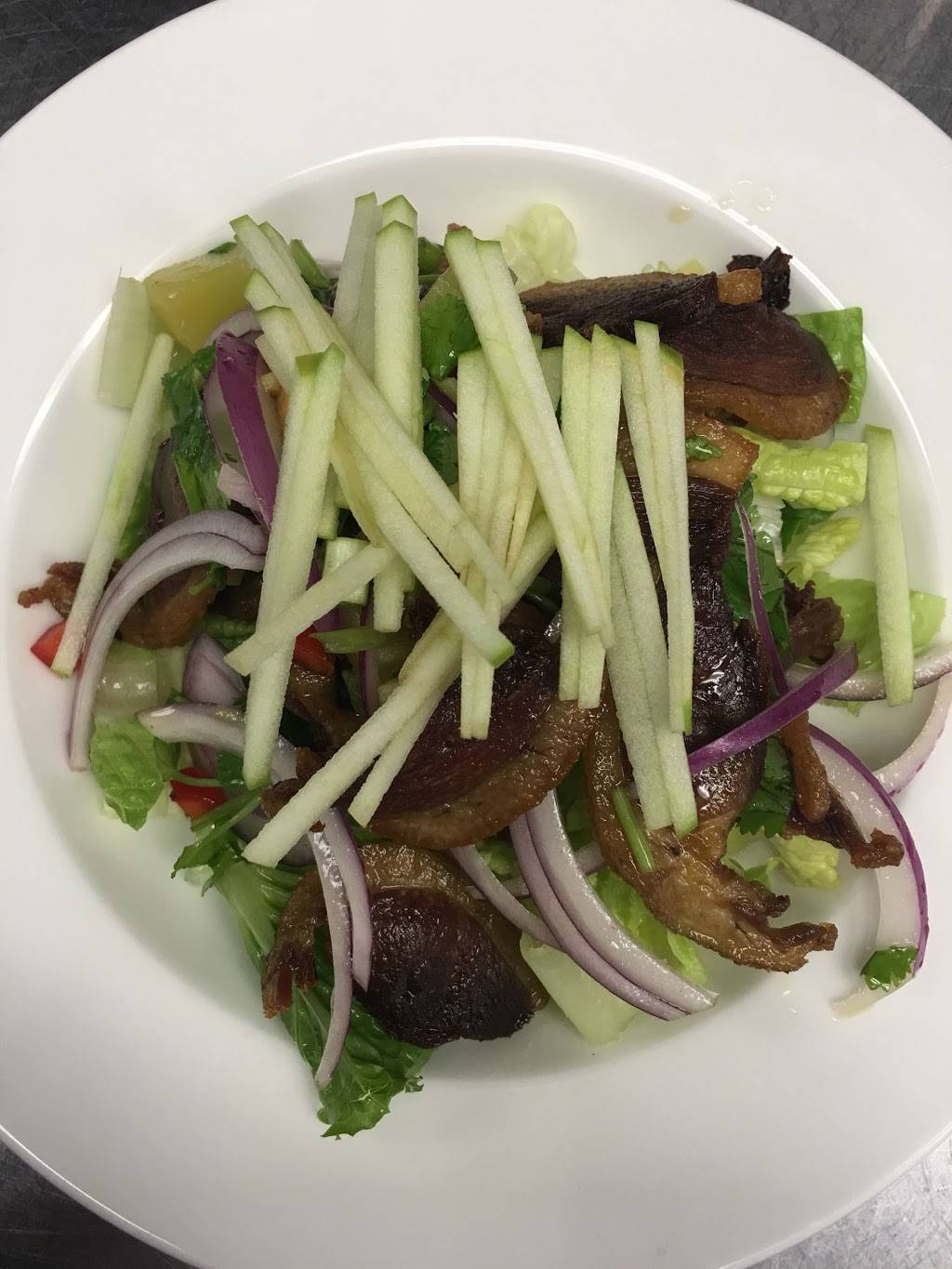 Sawasdee Thai Elevated | restaurant | 395 S Oyster Bay Rd, Plainview, NY 11803, USA | 5162619346 OR +1 516-261-9346