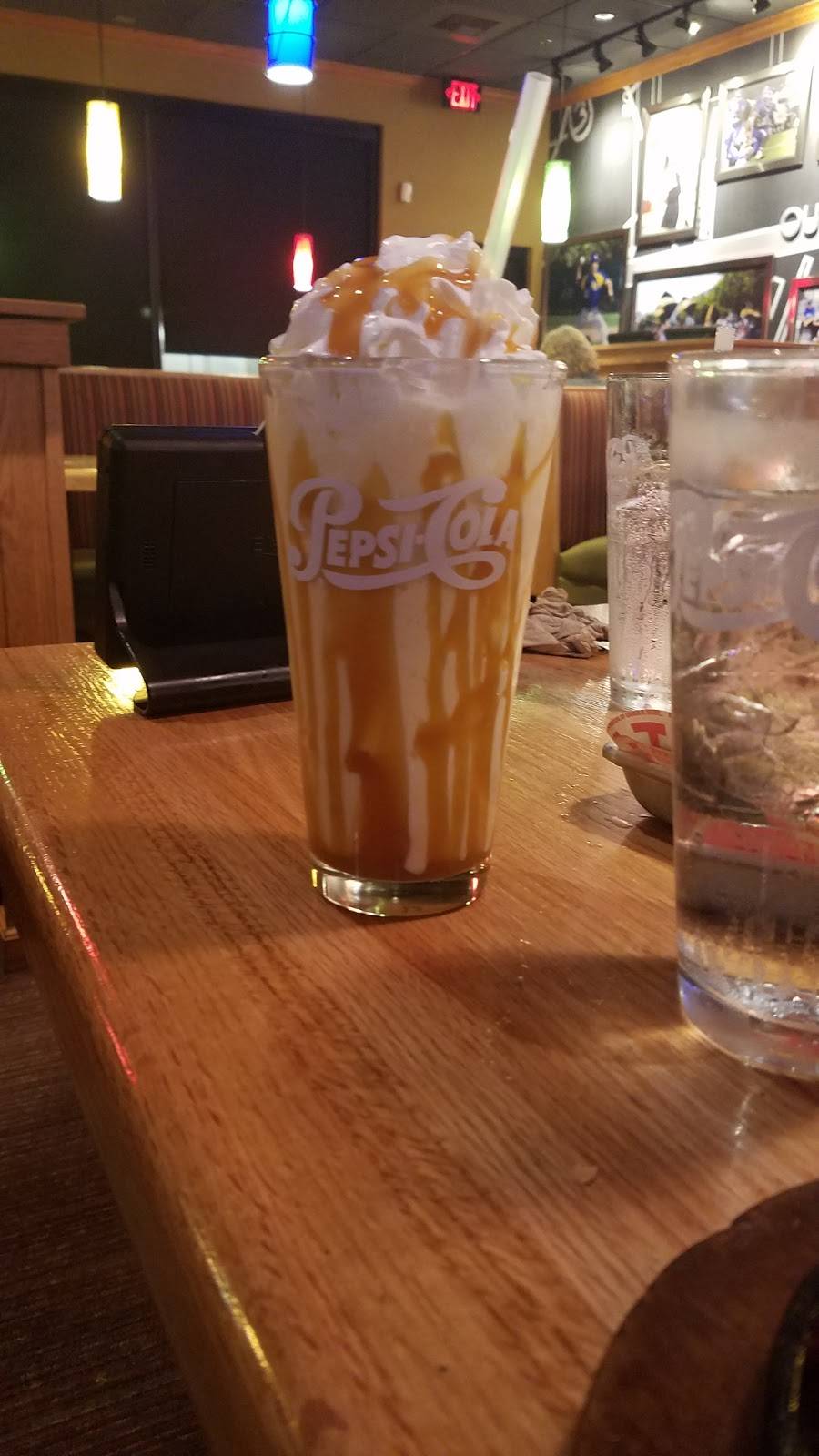 Applebees Grill + Bar | restaurant | 621 W Central Ave, Lompoc, CA 93436, USA | 8057352141 OR +1 805-735-2141