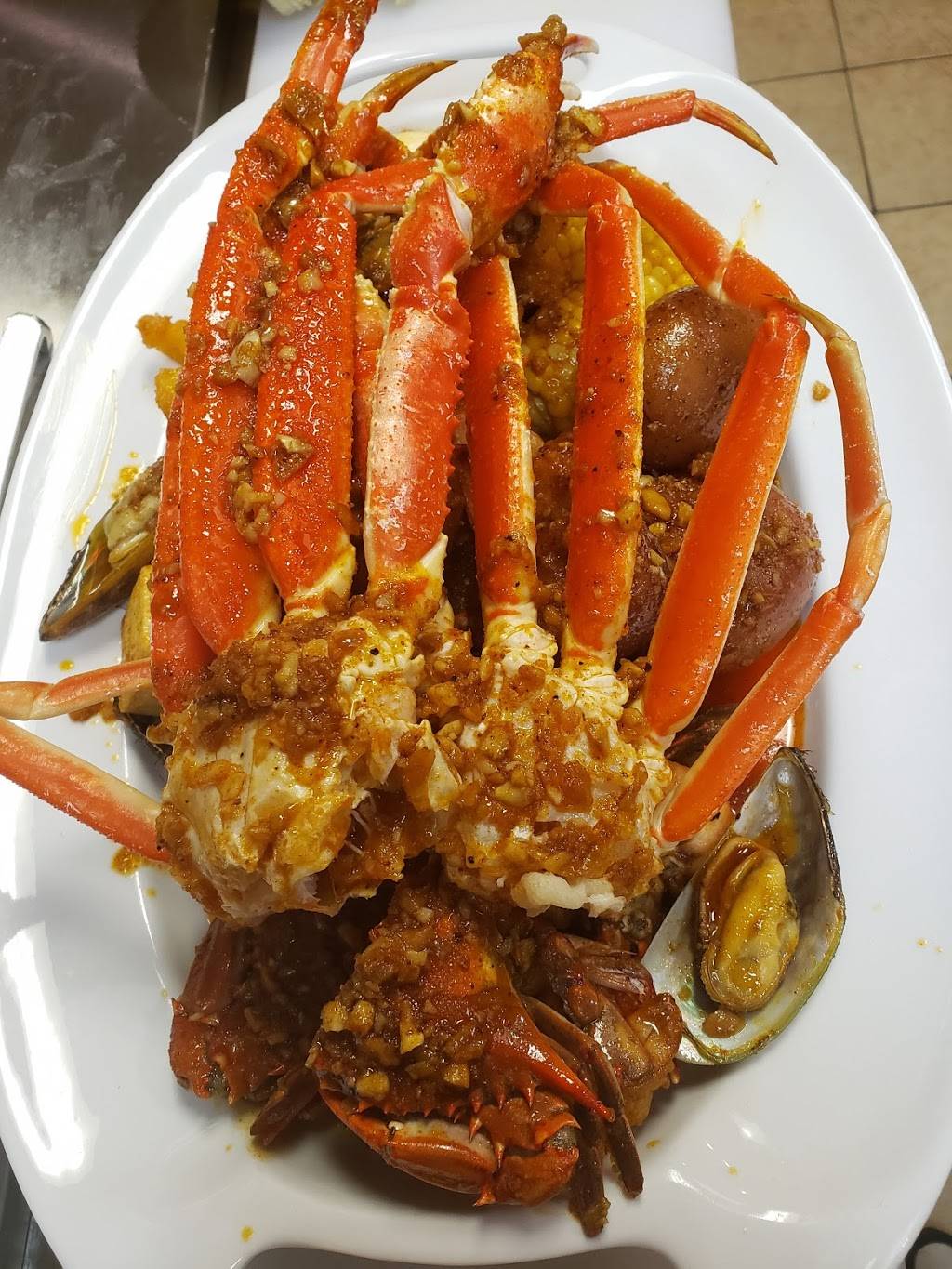 Mr Seafood | restaurant | 600 Williamson St, Madison, WI 53703, USA | 6086309882 OR +1 608-630-9882