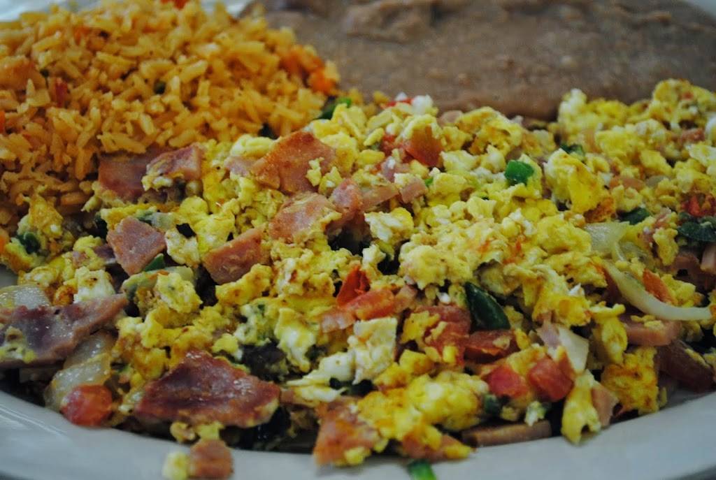 Taqueria Los Comales | restaurant | 2148 N Milwaukee Ave, Chicago, IL 60647, USA | 7732760627 OR +1 773-276-0627