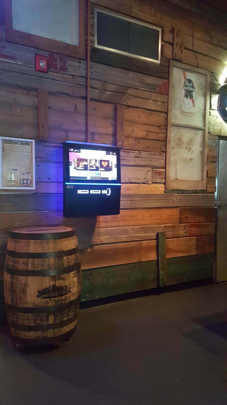 Docs Big City Saloon / Cameo Pizza | restaurant | 145 N Main St, Bowling Green, OH 43402, USA | 4193523774 OR +1 419-352-3774