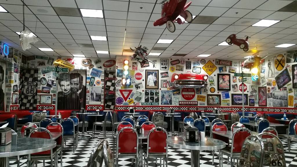 Legends Burgers | restaurant | 8775 Base Line Rd, Rancho Cucamonga, CA 91730, USA | 9099419555 OR +1 909-941-9555