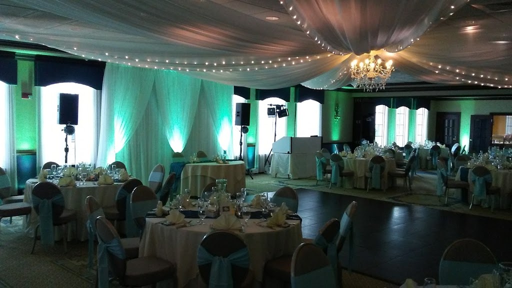 The Club at Treasure Island | restaurant | 400 Treasure Island Causeway, Treasure Island, FL 33706, USA | 7273674511 OR +1 727-367-4511