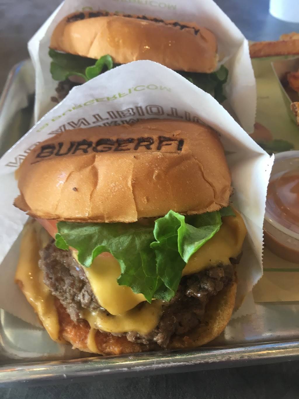 BurgerFi | restaurant | 3298 Margaritaville Boulevard, Kissimmee, FL 34747, USA | 3218883434 OR +1 321-888-3434