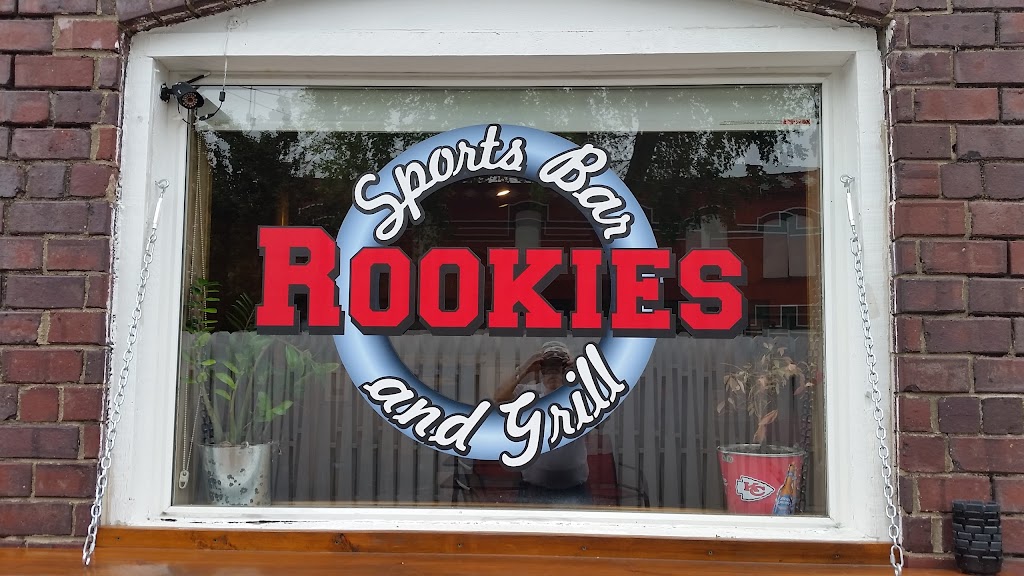 Rookies Sports Bar & Grill | restaurant | 105 East W Jackson Ave, Iola, KS 66749, USA | 6202285322 OR +1 620-228-5322