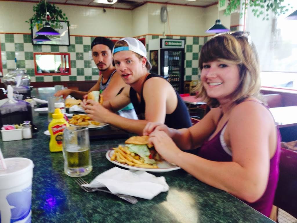 Blondis Oasis Diner | restaurant | 2369 FL-16, St. Augustine, FL 32084, USA | 9048196605 OR +1 904-819-6605