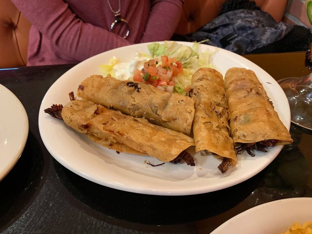 Los Charros D&G Mexican Grill and Bar | restaurant | 15 N Washington St, Knightstown, IN 46148, USA | 7655715268 OR +1 765-571-5268