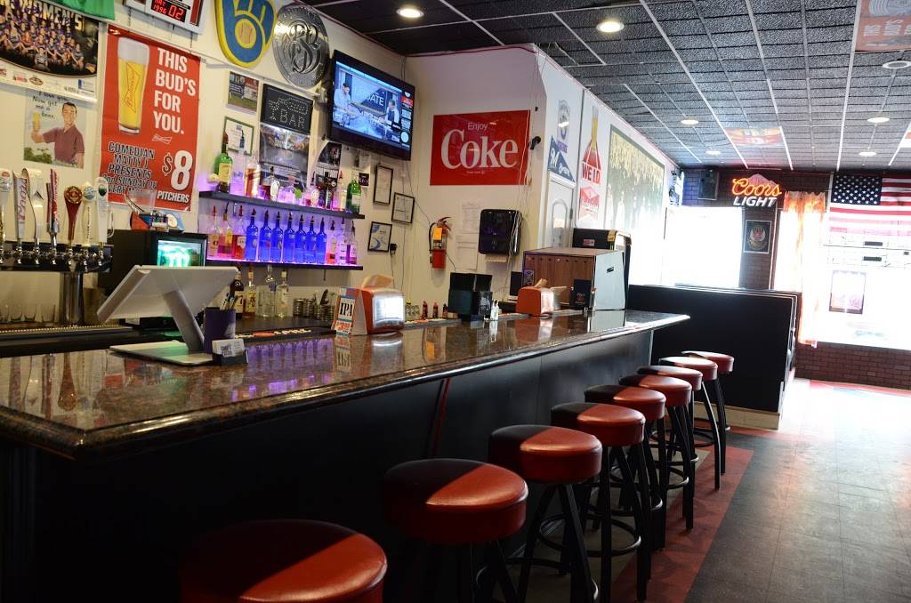 Chads Pizza & Restaurant | restaurant | 909 W 23rd St, Cedar Falls, IA 50613, USA | 3192422263 OR +1 319-242-2263