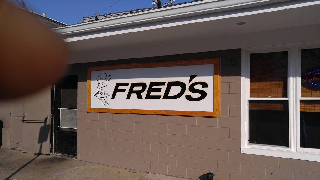 Freds | restaurant | 22 Water St, Fredonia, NY 14063, USA | 7166726999 OR +1 716-672-6999