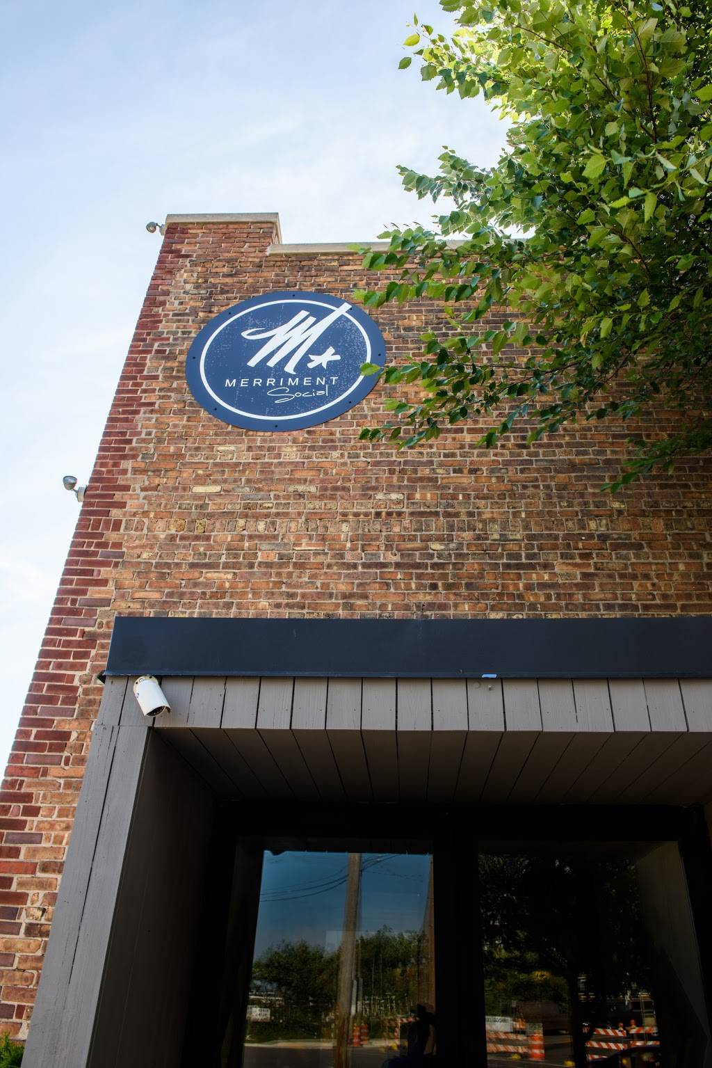 Merriment Social | restaurant | 240 E Pittsburgh Ave, Milwaukee, WI 53204, USA | 4146450240 OR +1 414-645-0240