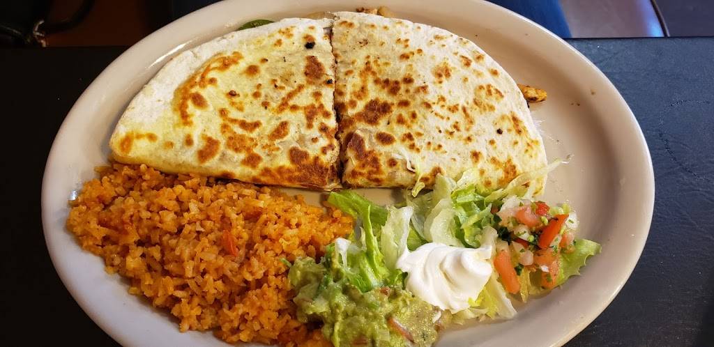 El Oso Mexican Grill | restaurant | 522 E Broadway, Columbia, MO 65201, USA | 5732562855 OR +1 573-256-2855