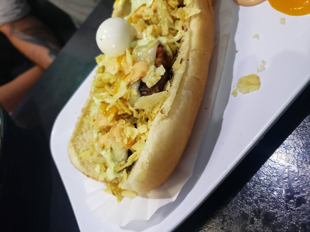 Los Verdes Doral | restaurant | 4243 NW 107th Ave, Doral, FL 33178, USA | 3057184208 OR +1 305-718-4208