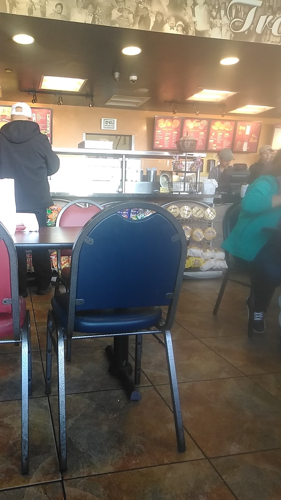 La Plaza Bakery | bakery | 20 N Sanborn Rd, Salinas, CA 93905, USA | 8314220578 OR +1 831-422-0578