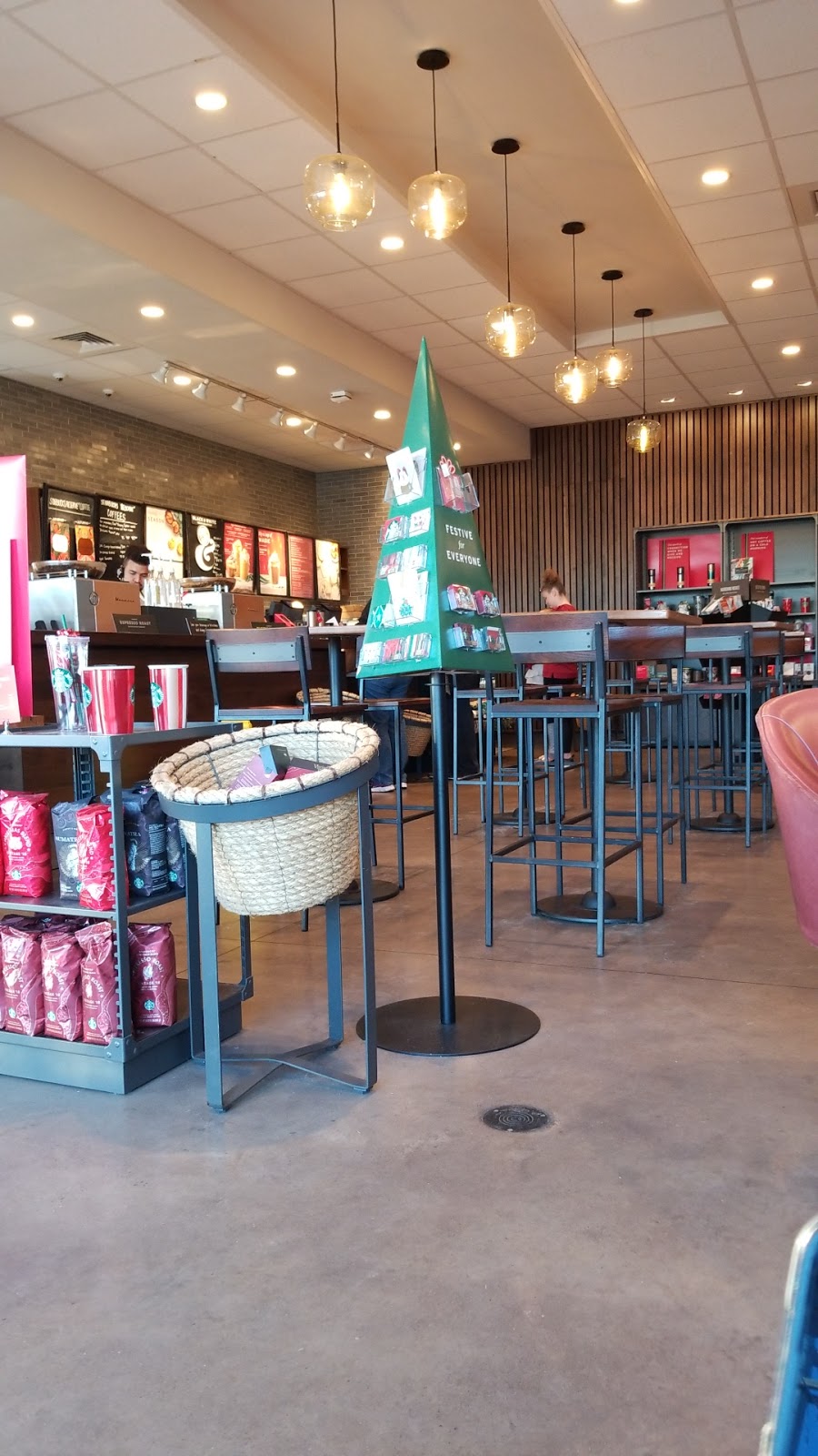 Starbucks | cafe | Race and Rand, 3243 E Race Ave E, Searcy, AR 72143, USA | 5013220591 OR +1 501-322-0591