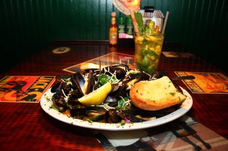 The Conch Republic Grill | restaurant | 16699 Gulf Blvd, North Redington Beach, FL 33708, USA | 7273200536 OR +1 727-320-0536