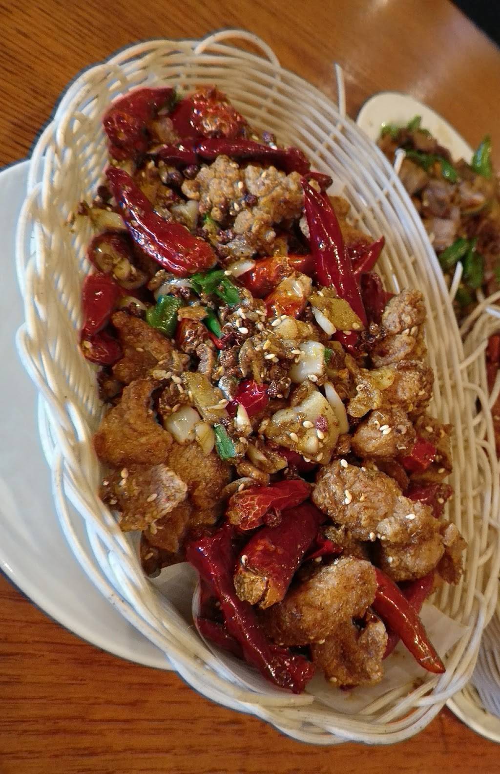 渥京大排挡 Small street Restaurant | restaurant | 1792 Bank St, Ottawa, ON K1V 7Y6, Canada | 6135213369 OR +1 613-521-3369