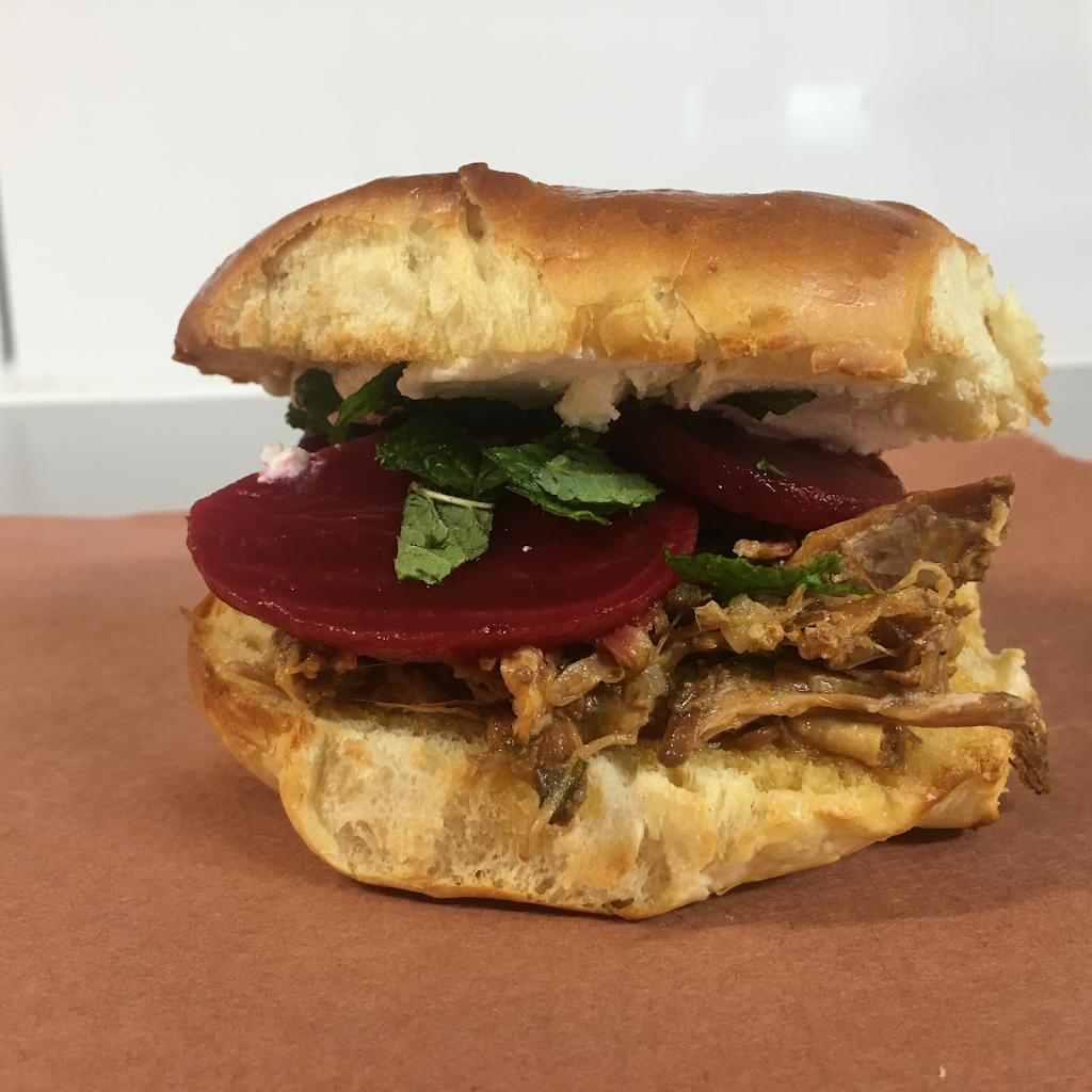 Red Stove Farm & Provisions | meal takeaway | 16 Sawdust Ln, Jefferson, ME 04348, USA | 2073315282 OR +1 207-331-5282