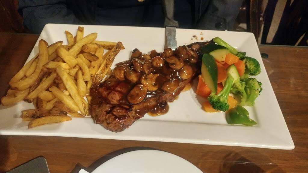 Hobby Horse Arms | restaurant | 37 Main St N, Uxbridge, ON L9P 1J7, Canada | 9058526126 OR +1 905-852-6126