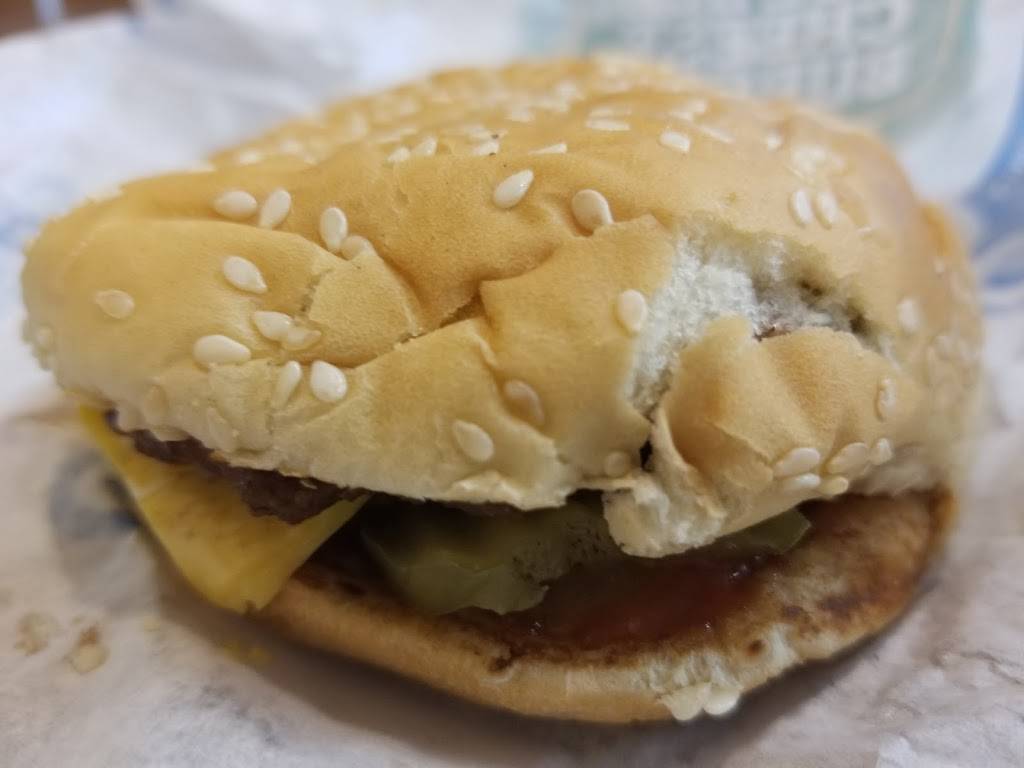 Hardees | meal takeaway | 498 Busch Dr, Jacksonville, FL 32218, USA | 9047511805 OR +1 904-751-1805