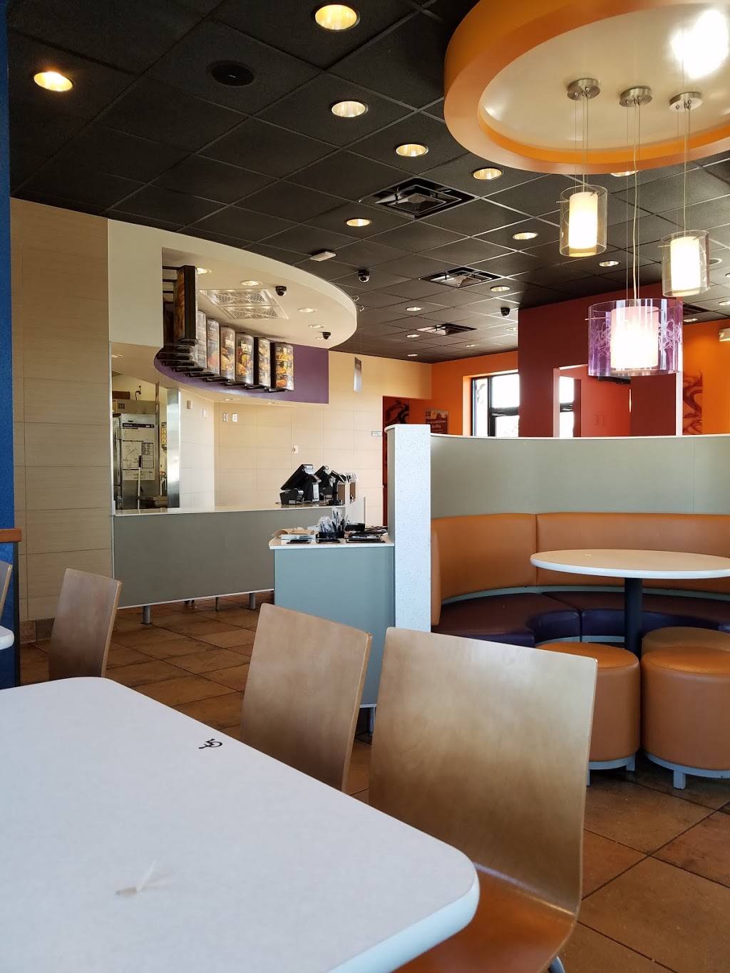 Taco Bell | meal takeaway | 13390 Cortez Blvd, Brooksville, FL 34613, USA | 3525972300 OR +1 352-597-2300