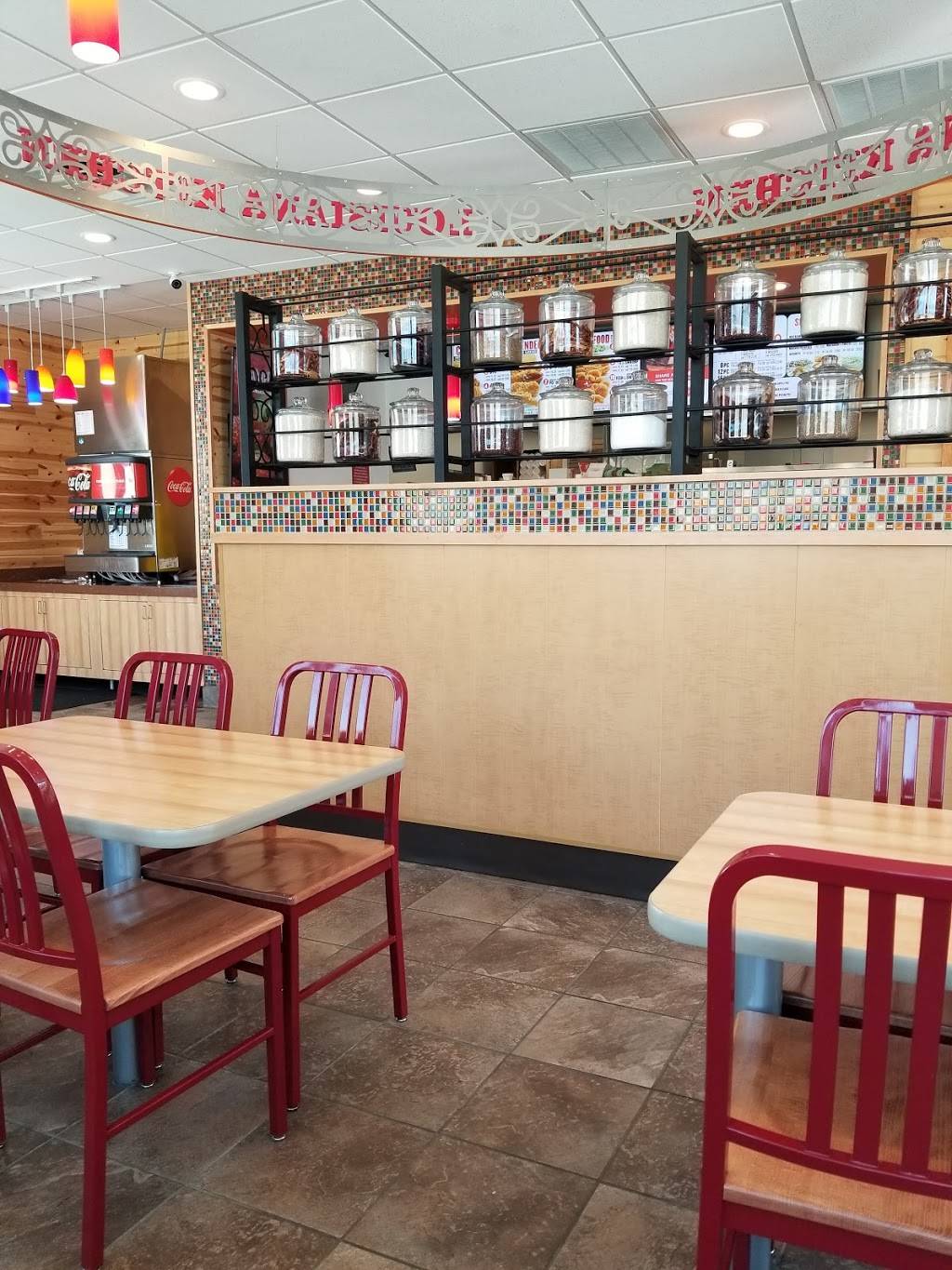 Popeyes Louisiana Kitchen | restaurant | 1100 Airport Fwy, Bedford, TX 76022, USA | 8178641600 OR +1 817-864-1600