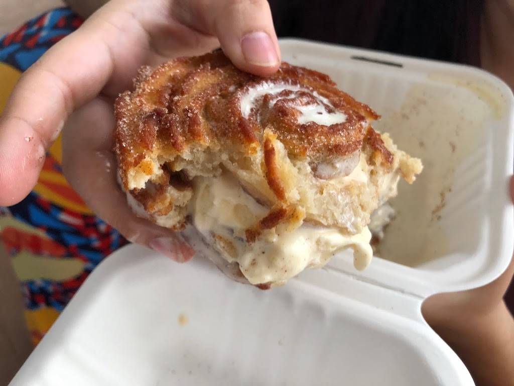 Xurro | restaurant | 5646 W 63rd St, Chicago, IL 60638, USA | 7734983299 OR +1 773-498-3299