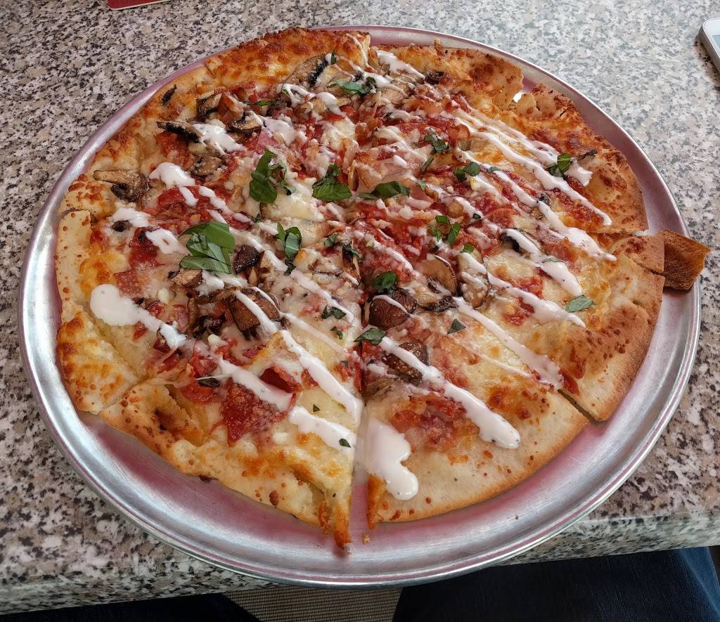 Frank Beer | restaurant | 12000 Tecumseh Rd E, Windsor, ON N8N 1L9, Canada | 5199569822 OR +1 519-956-9822