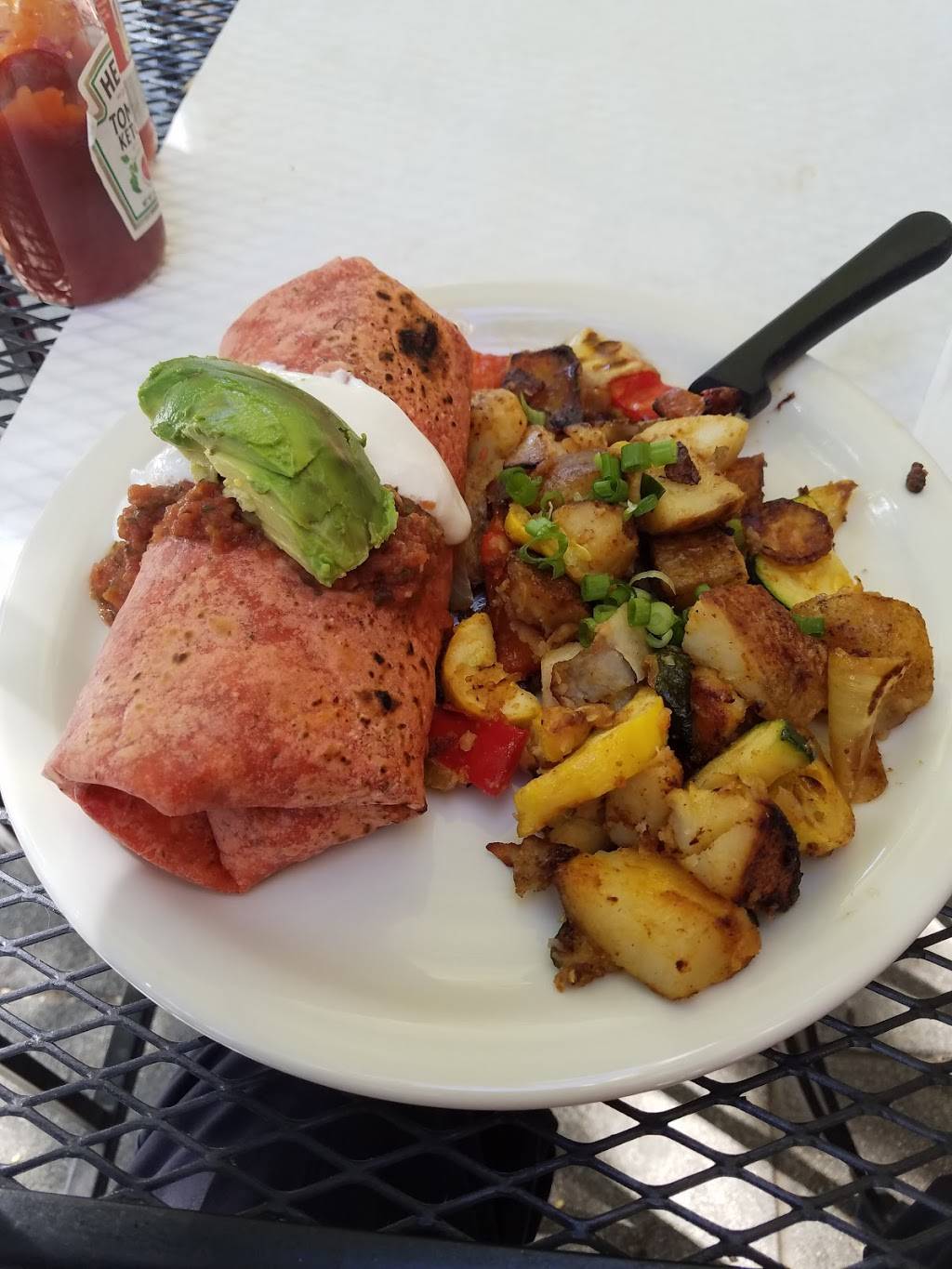 Wild Flour Cafe | restaurant | 1430 14th St, Sacramento, CA 95814, USA | 9169300285 OR +1 916-930-0285