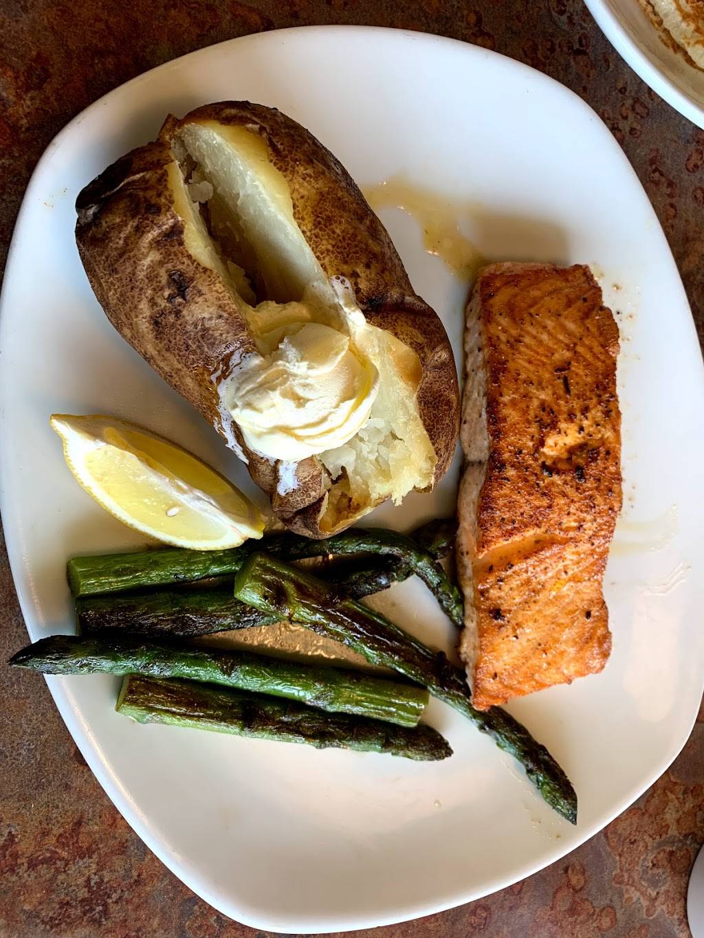 Perkins Restaurant & Bakery | restaurant | 325 S Duff Ave, Ames, IA 50010, USA | 5152333648 OR +1 515-233-3648