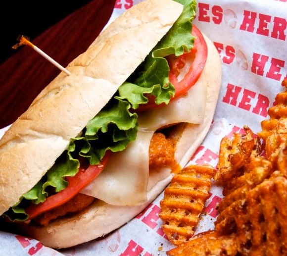 Heroes Sports Bar & Grille - West Mobile | restaurant | 36 Hillcrest Rd, Mobile, AL 36608, USA | 2513419464 OR +1 251-341-9464