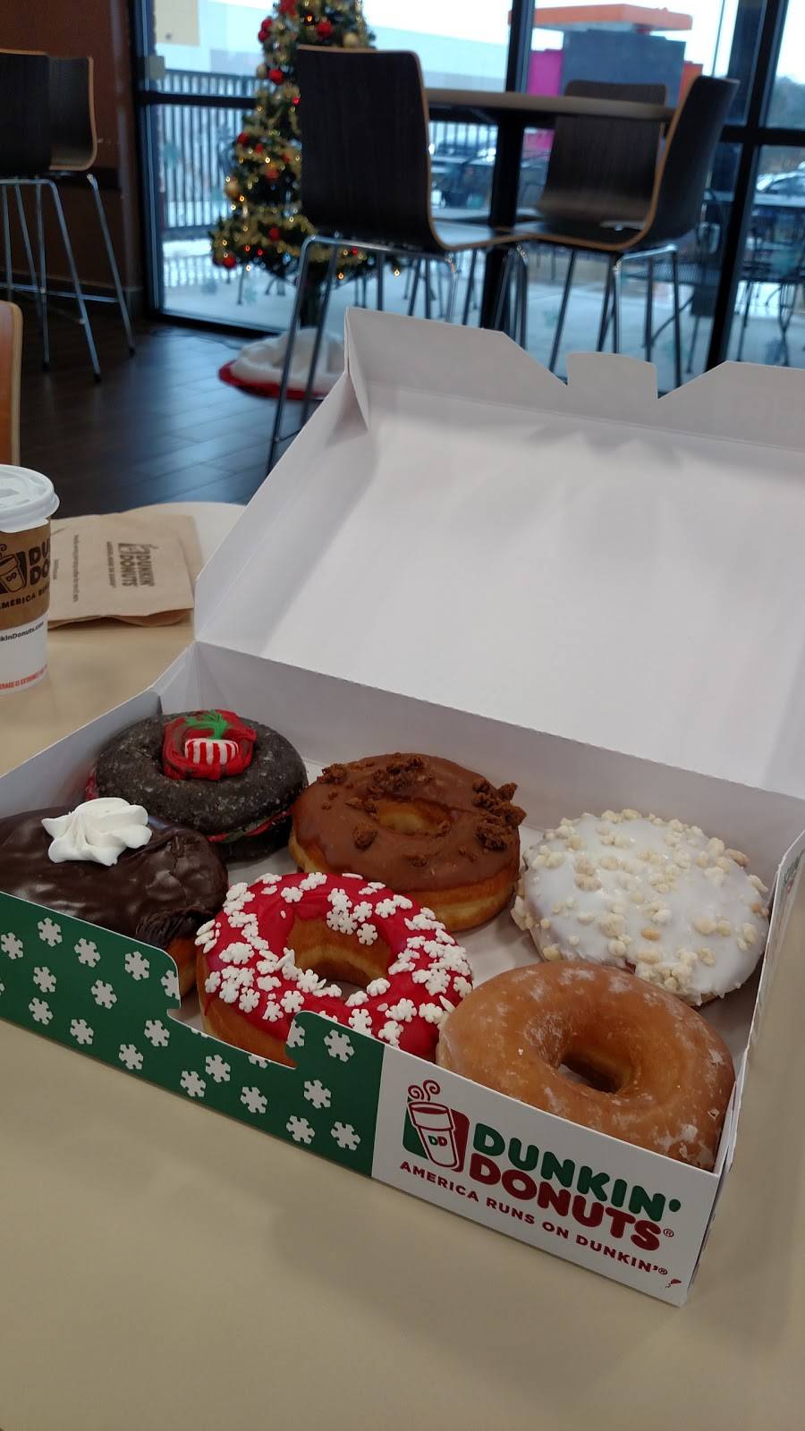 Dunkin | cafe | 1014 Wilson Bus Pkwy, Fort Mill, SC 29708, USA | 8038182630 OR +1 803-818-2630