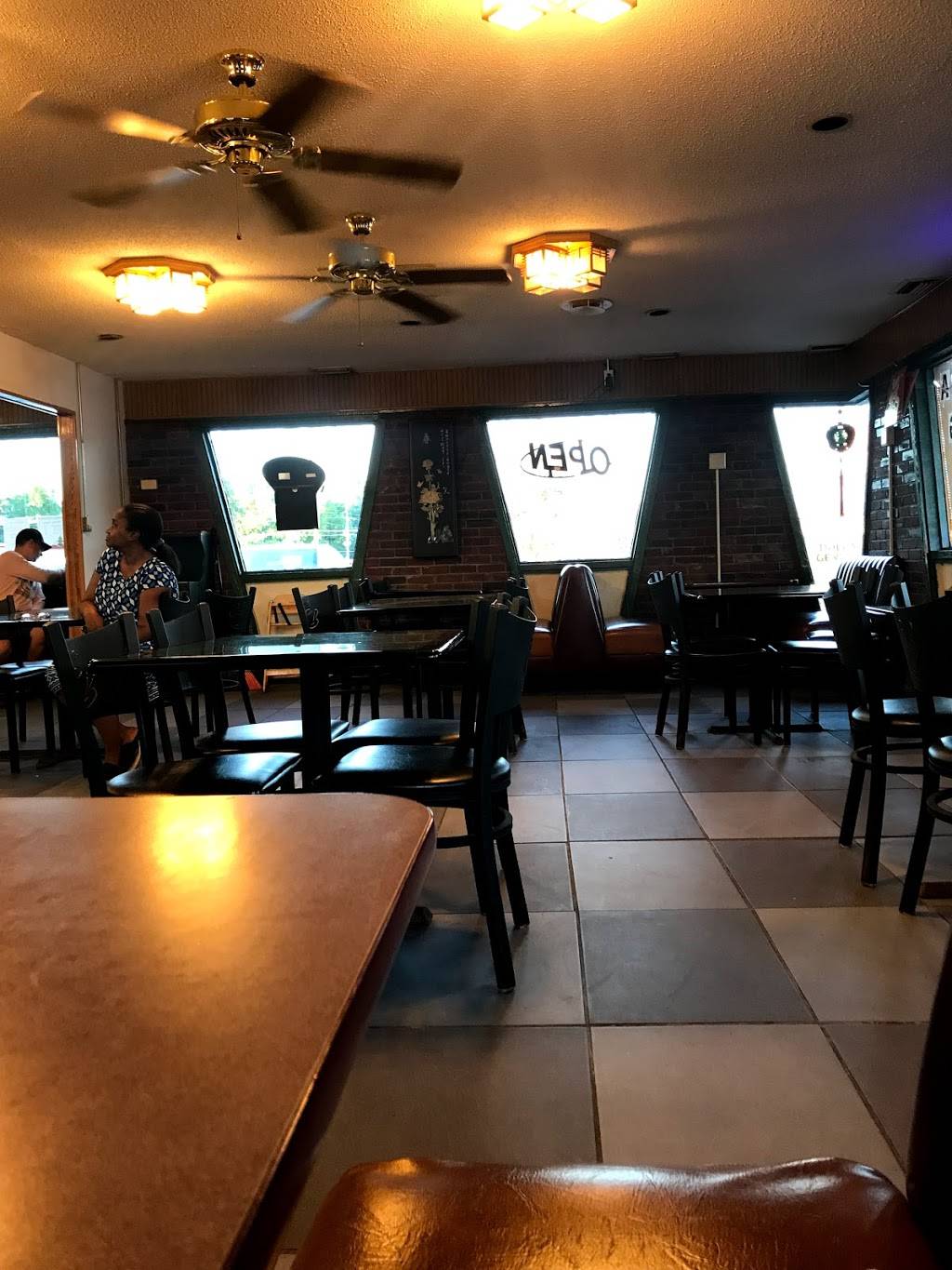 China King | restaurant | 10239 Lincoln Trail, Fairview Heights, IL 62208, USA | 6183978888 OR +1 618-397-8888