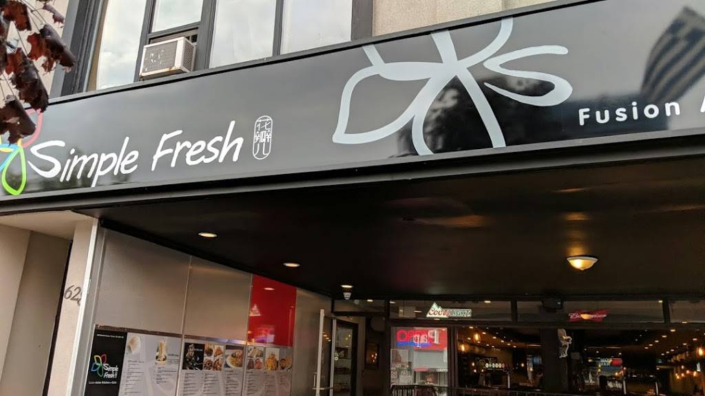 Simple Fresh | restaurant | 630 Danforth Ave, Toronto, ON M4K 1R3, Canada | 4165515626 OR +1 416-551-5626