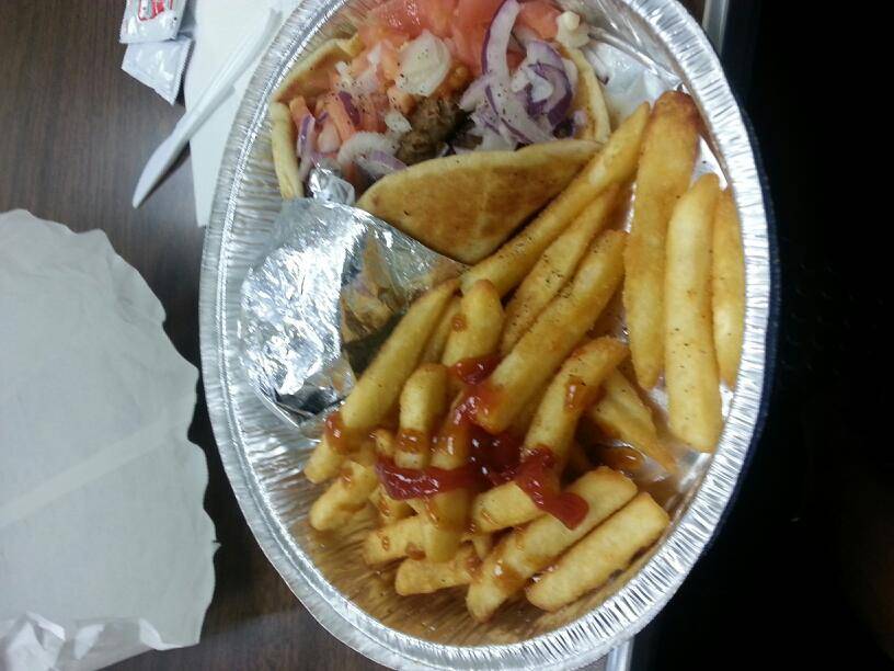 Plaza Restaurant | restaurant | 87 Railroad Ave, Greenwich, CT 06830, USA | 2036229260 OR +1 203-622-9260