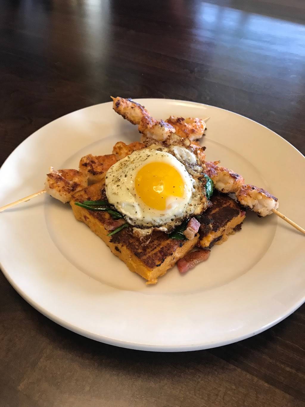 Rack & Helens Social House | restaurant | 4935 Hillegas Rd, Fort Wayne, IN 46818, USA | 2602033154 OR +1 260-203-3154