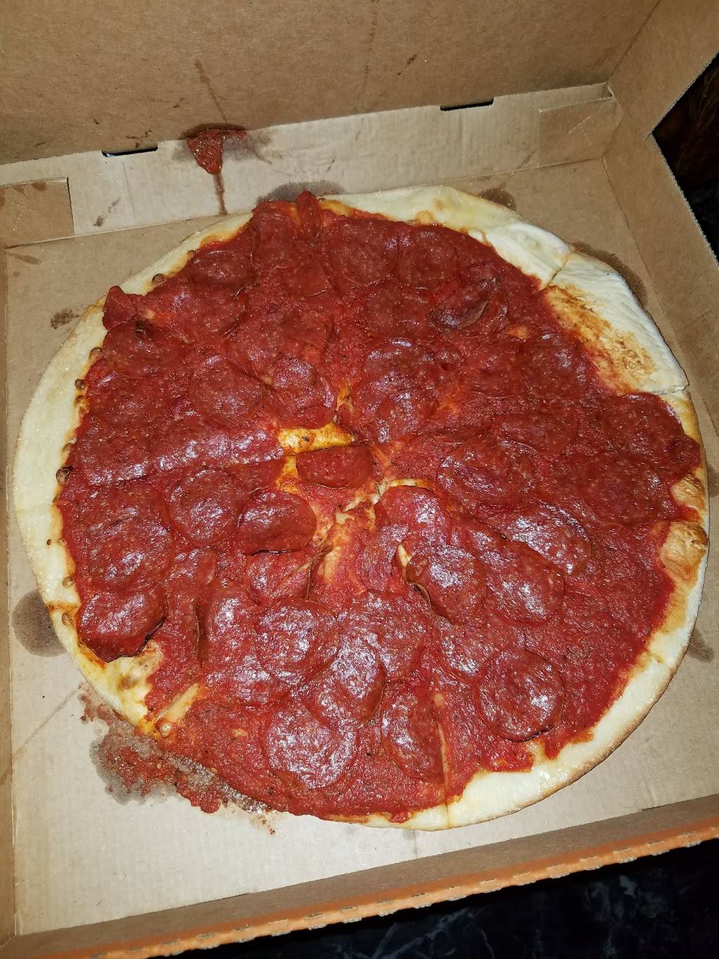 Little Caesars Pizza | meal takeaway | 304 S Broadway, Portland, TN 37148, USA | 6153237071 OR +1 615-323-7071