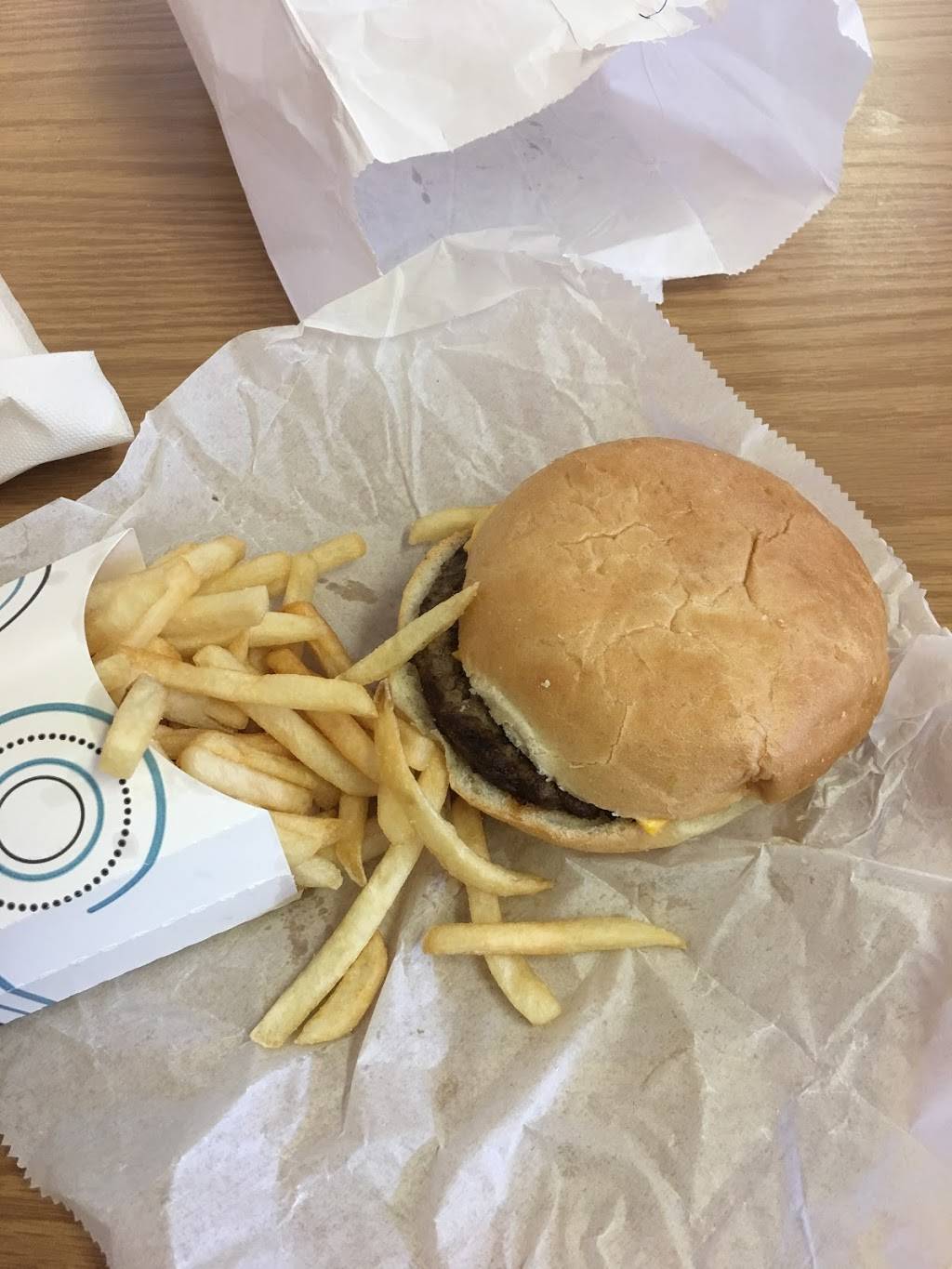 Circus Family Restaurant | restaurant | 1600 Wake Forest Rd, Raleigh, NC 27604, USA | 9198342213 OR +1 919-834-2213