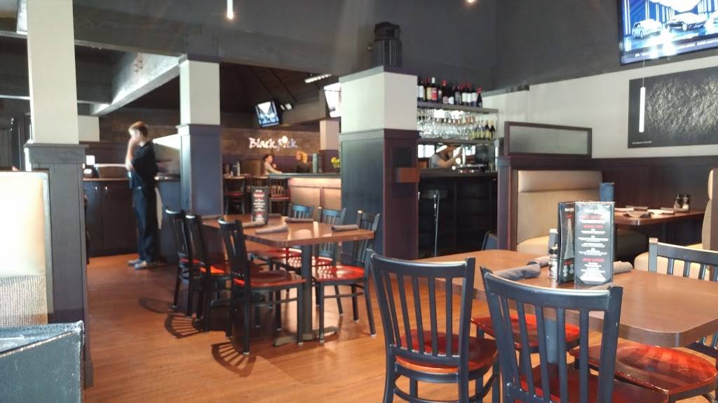 Black Rock Bar & Grill - Brandon | restaurant | 804 Providence Rd, Brandon, FL 33511, USA | 8134454111 OR +1 813-445-4111