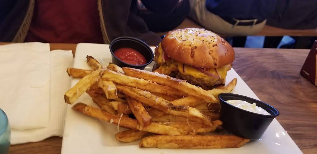 Craft Culture | restaurant | 59-04 Myrtle Ave, Ridgewood, NY 11385, USA | 7186283931 OR +1 718-628-3931