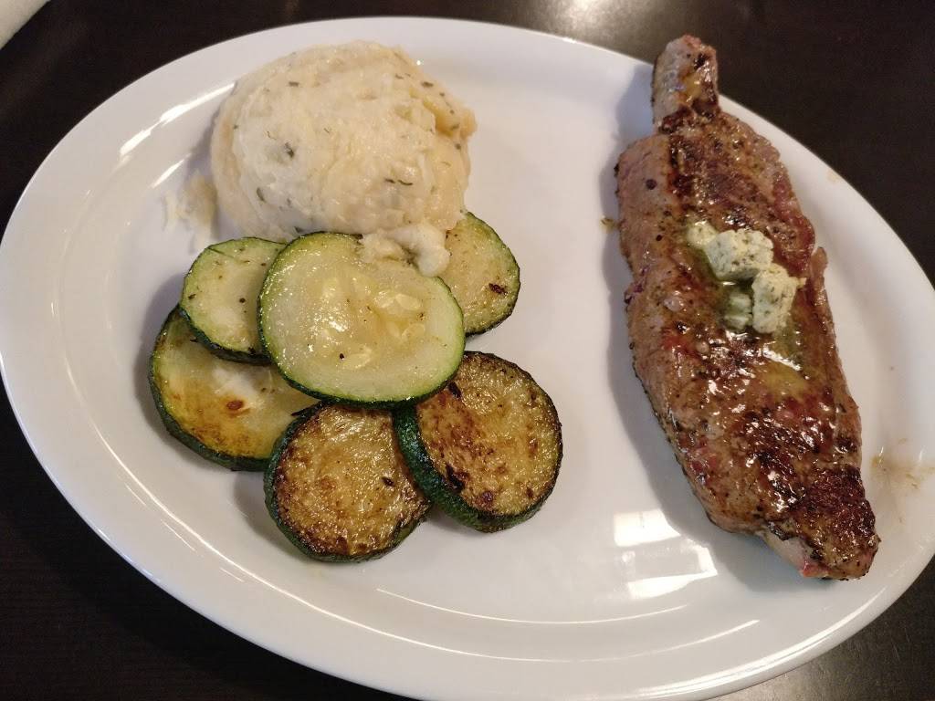 Ruby Tuesday | restaurant | 585 7th Ave, New York, NY 10036, USA | 2123823898 OR +1 212-382-3898