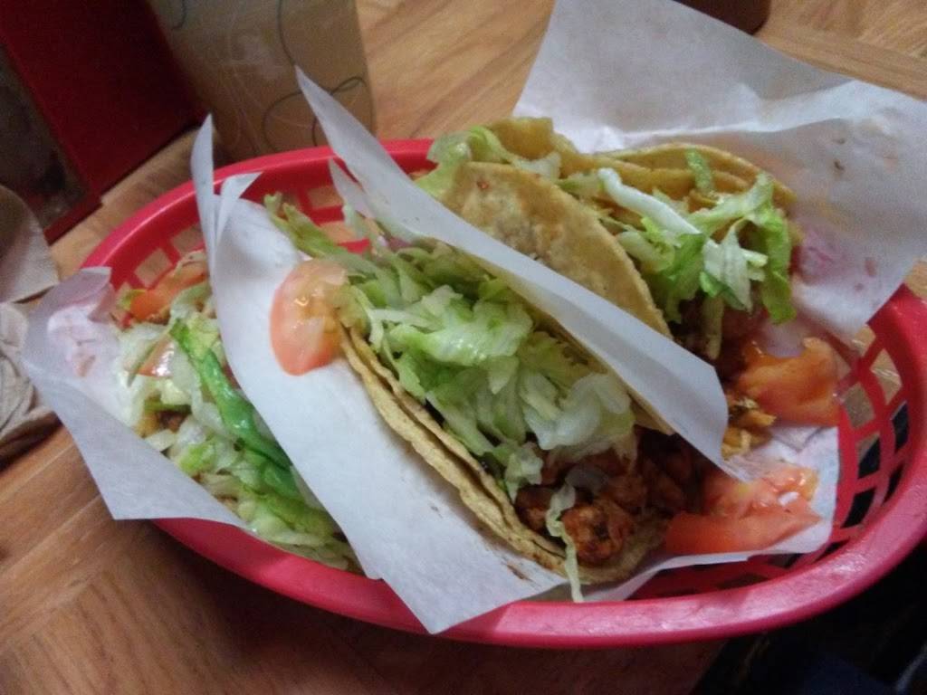 Taquerías Atotonilco | restaurant | 3916 W 26th St, Chicago, IL 60623, USA | 7737623380 OR +1 773-762-3380